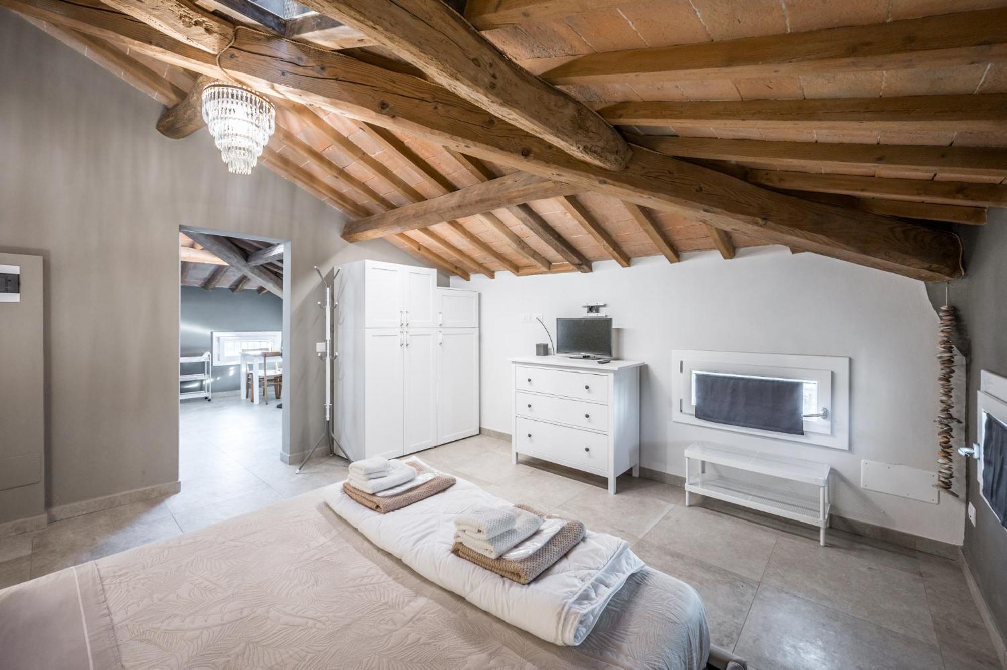 La Casa Di Valeria - Modena Bed and Breakfast Exteriör bild